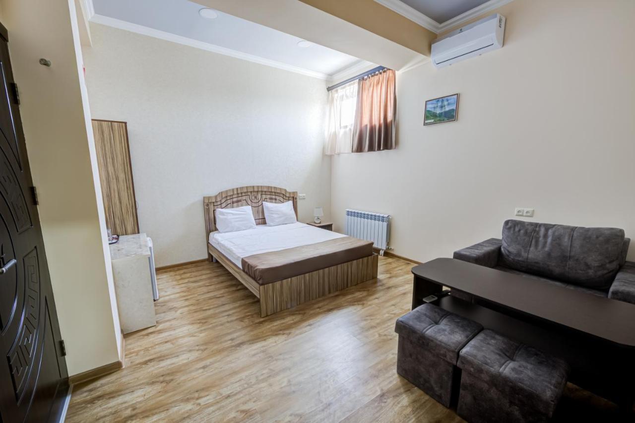 H Resort Hotel Vagharshapat Armenia Zewnętrze zdjęcie